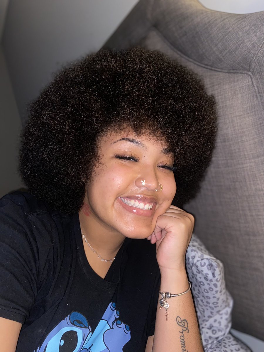 Overatedjoy's tweet image. 🫶🏼✨