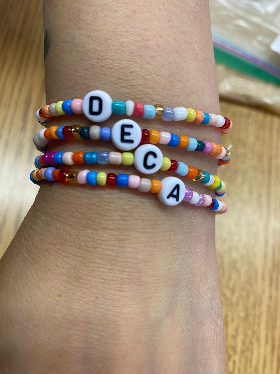 🎶So make the friendship bracelets take the moment and taste it you got no reason to be afraid🎶 We can’t wait to trade our friendship bracelets at the fall symposium