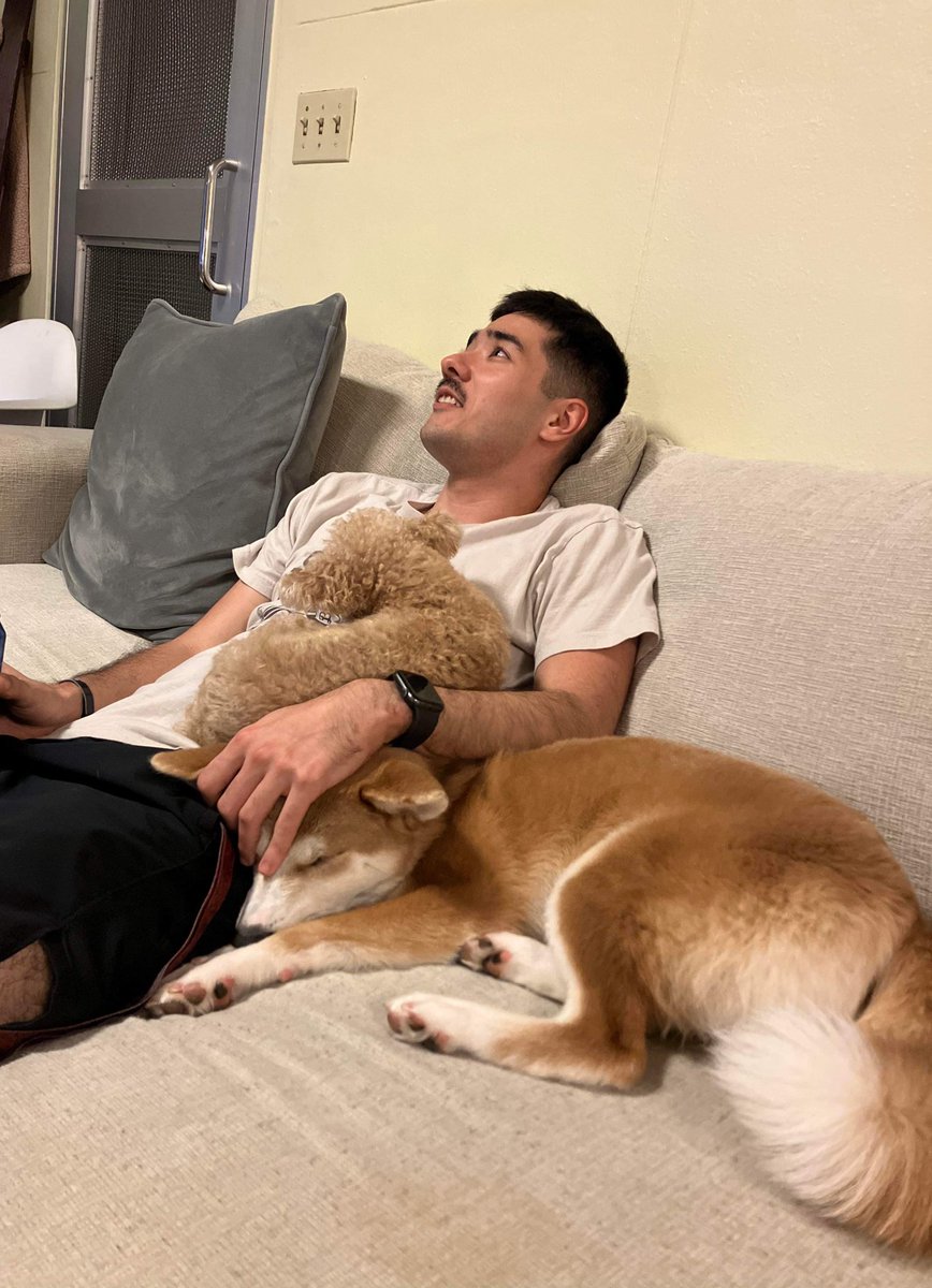 nickxd99's tweet photo. Archiving for when I come back home. https://t.co/SGT3DgPqJl