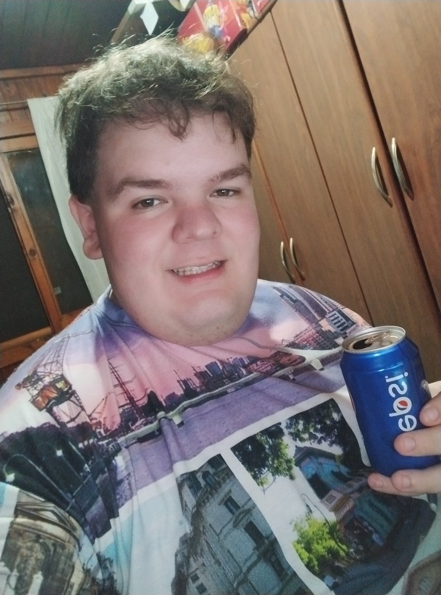 Muy buenas noches a todos gente 🖐️😊 , descansen así tengan un lindo día domingo 🥳😀.