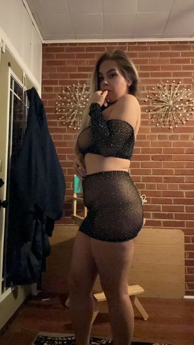 The only pic I got tonight before my pussy was absolutely annihilated 🫨  #hotwife #dvp #dmvfreaks #gangbang<a href="/tag/dmv"class="tags"><span>#dmv</span></a><a href="/tag/baltimore"class="tags"><span>#baltimore</span></a><a href="/tag/vixen"class="tags"><span>#vixen</span></a><a href="/tag/bmore"class="tags"><span>#bmore</span></a><a href="/tag/gangbang"class="tags"><span>#gangbang</span></a><a href="/tag/slut"class="tags"><span>#slut</span></a>