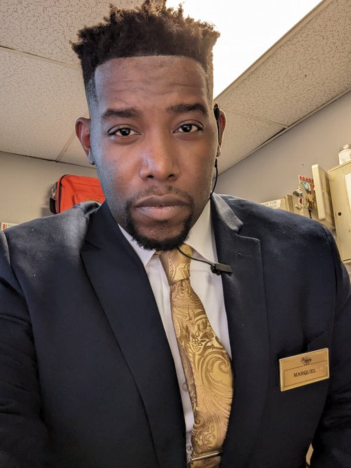 Who Wana fuck me 8n my suit and tie https://t.co/6HDYRkdILO
