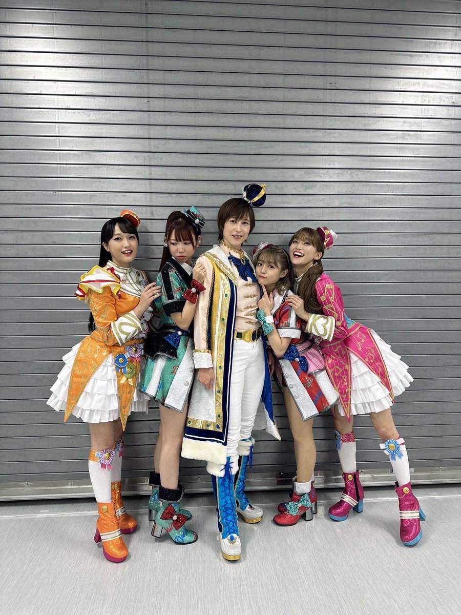 ひびき様を取り合う女たち。 複雑な乙女心… #プリパラオータム #公私混同