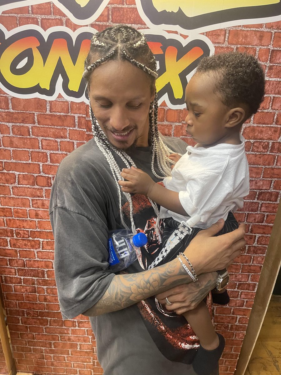 Sinister Silhouettes Podcast w/Tasha Pierce (@tcbytb) on Twitter photo That's my grandson Ashton hanging out with Larry from <a href="/offlestwins/">Official Les Twins</a>. Yeah - he's kind of a big deal😏 That's my grandson Ashton hanging out with Larry from <a href="/offlestwins/">Official Les Twins</a>. Yeah - he's kind of a big deal😏