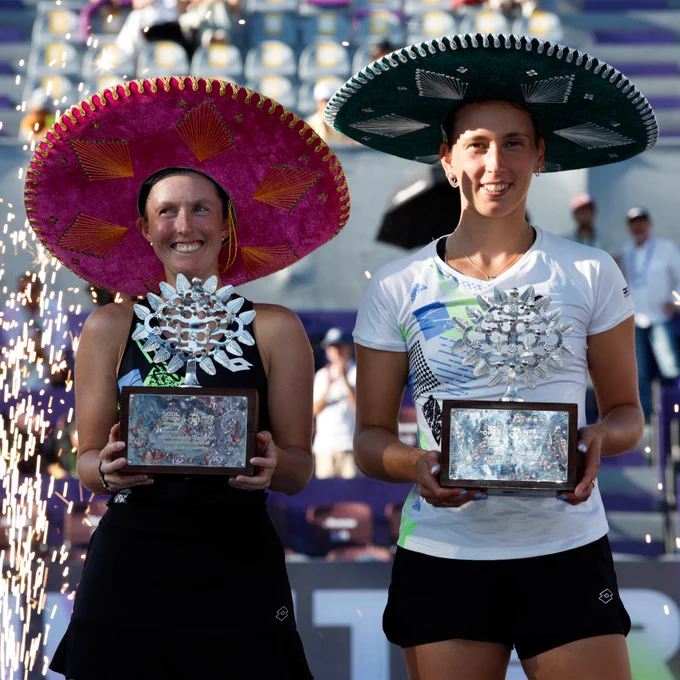 ELISE MERTENS - Página 7 F6wB919XMAAw6jE?format=webp&name=small