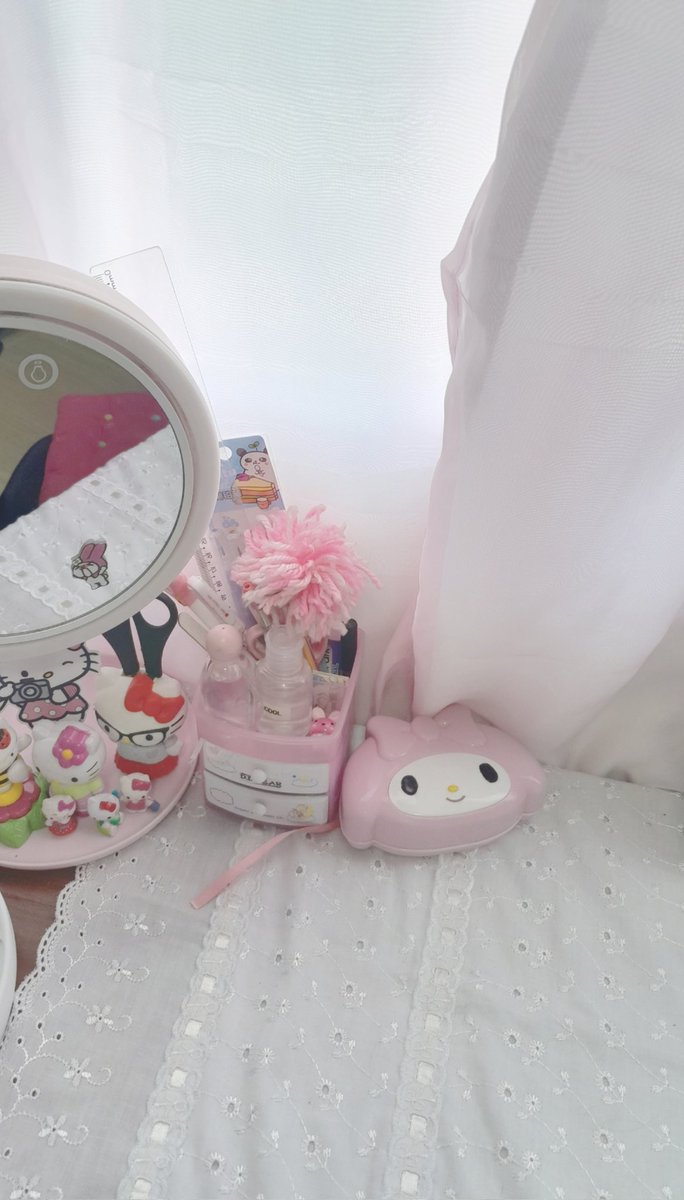 piefeels's tweet image. tenha amor pelas pequeninas coisas. ♡