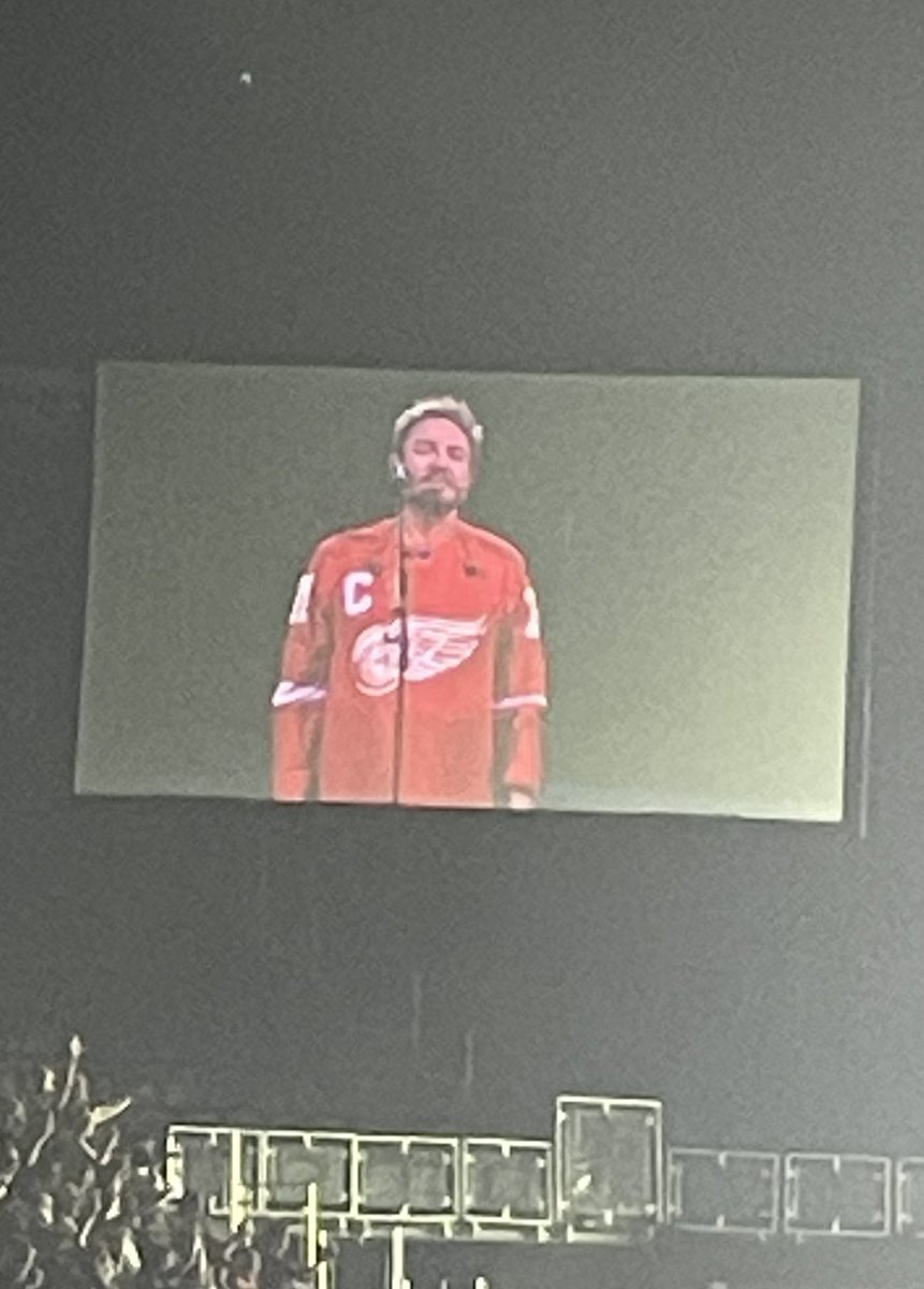 DuffanyJoanne's tweet photo. @duranduran @TheOceanAC Detroit! https://t.co/MrdLY4BOug