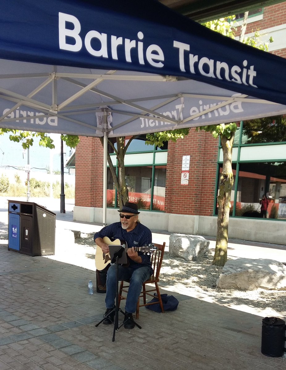 barriefolk's tweet photo. Thanks to our performers Patty, Eric, Wayne, Paul, Jeff, Patrick, Rebekah and KC, who played for @cityofbarrie #CultureDays. Thanks to those who stopped by and listened! 
And thanks to Barrie's Economic &amp; Creative Development and Transit Departments for their support. https://t.co/MmYKjyZag8