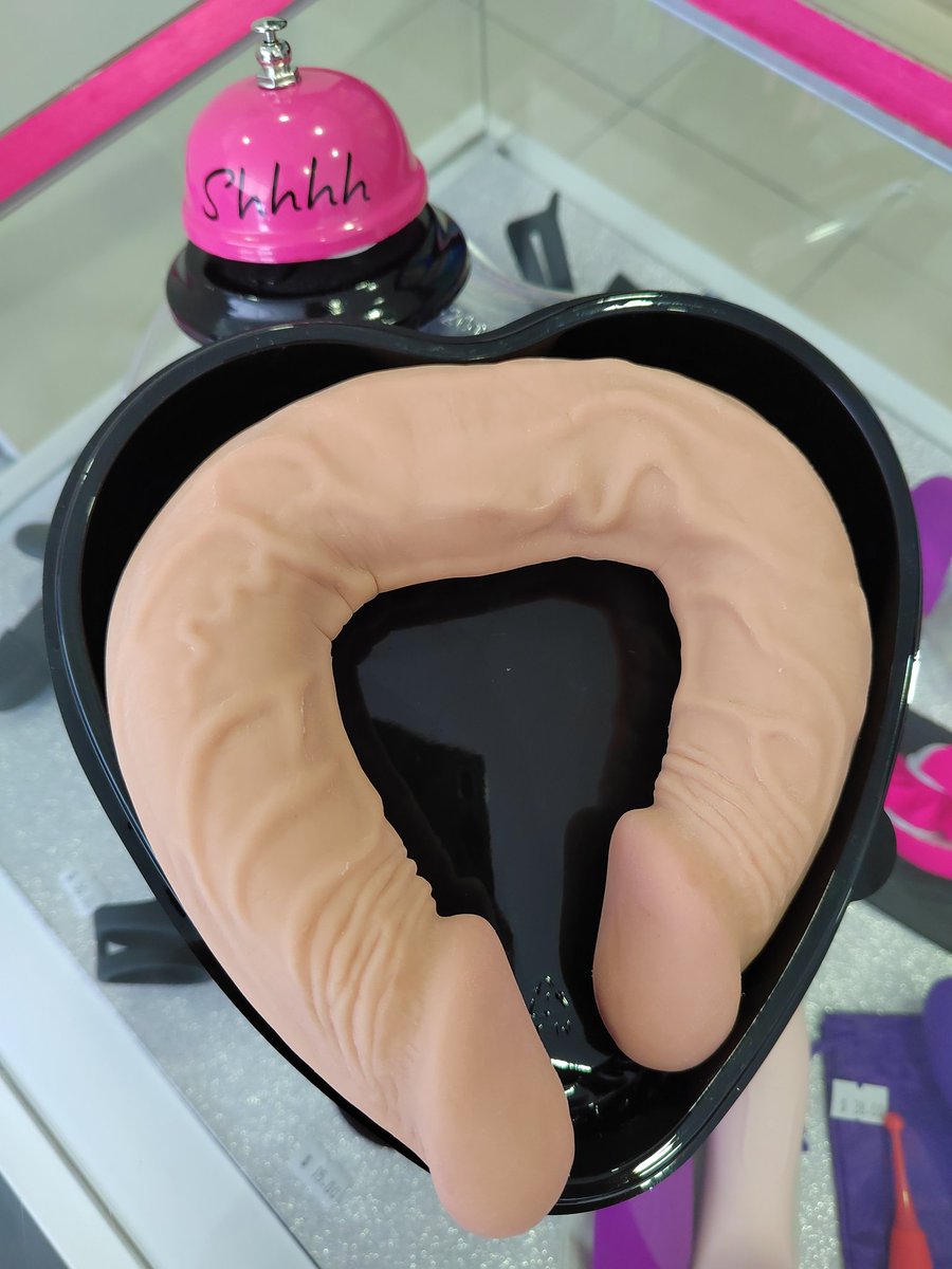 Shhhhccs's tweet photo. Dildo para doble penetracion, increíble textura ideal para compartir una experiencia inolvidable precio 45$ info al Dm o al telef 04242157841 https://t.co/BUgkfe8AGd