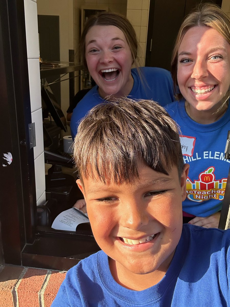 MrsR_In5th's tweet image. What a fun week at #theslate @SlateHillStars @Slate5th @McDonalds #itsworthit #mcteachernight