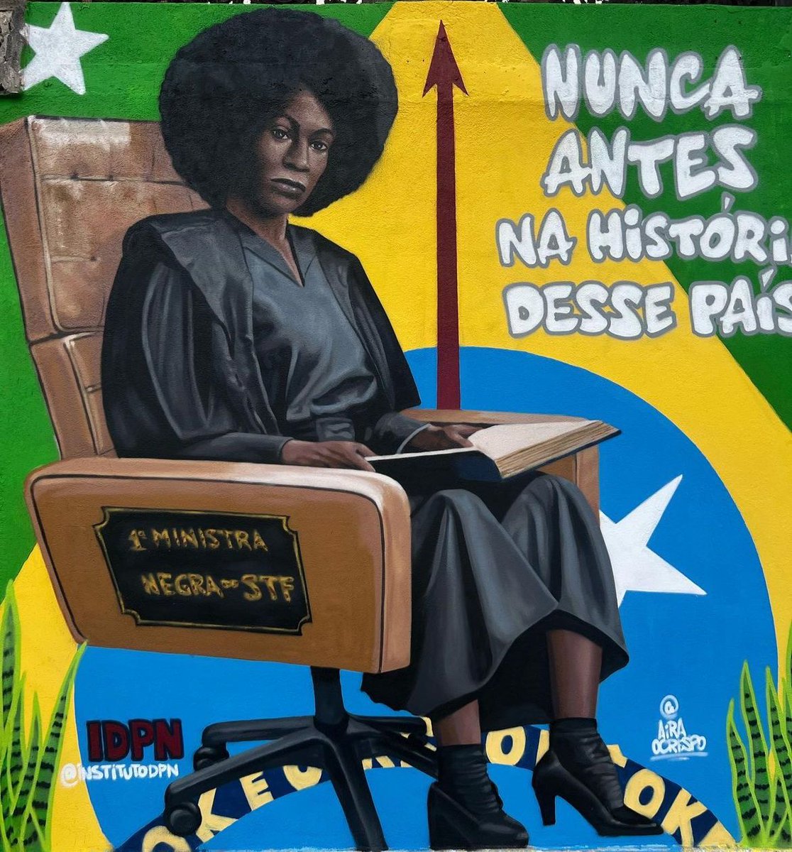 Uma chance pra <a href="/LulaOficial/">Lula</a> ficar do lado certo da historia!