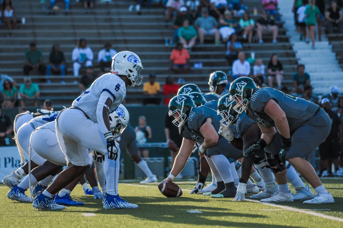 Shorter_FB's tweet photo. Still a lot of game left. 

Score update: 
DSU 35
SU 13

#BeatDeltaState | #FlyHawks https://t.co/NWs2qGhIZi