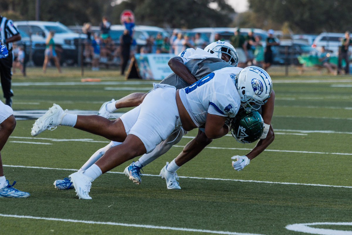 Shorter_FB's tweet photo. Still a lot of game left. 

Score update: 
DSU 35
SU 13

#BeatDeltaState | #FlyHawks https://t.co/NWs2qGhIZi