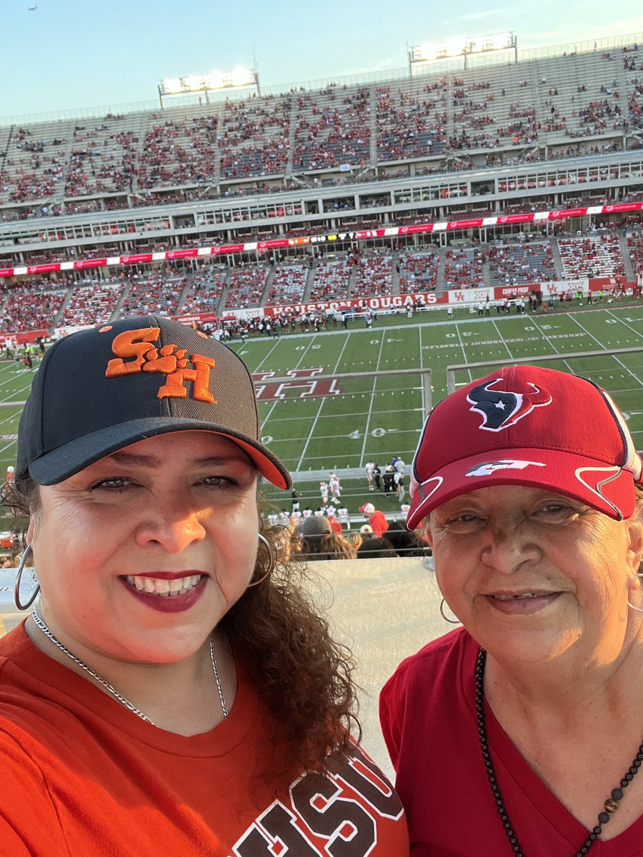 We are honored to have some of our Stallions recognized with Star of Honor Awards during today’s @UHouston football game #MySpence #SpenceGRIND #MyAldine @SpenceAdventure @Spence_AISD @DrKAuguste @CounselorClewis @AldineISD