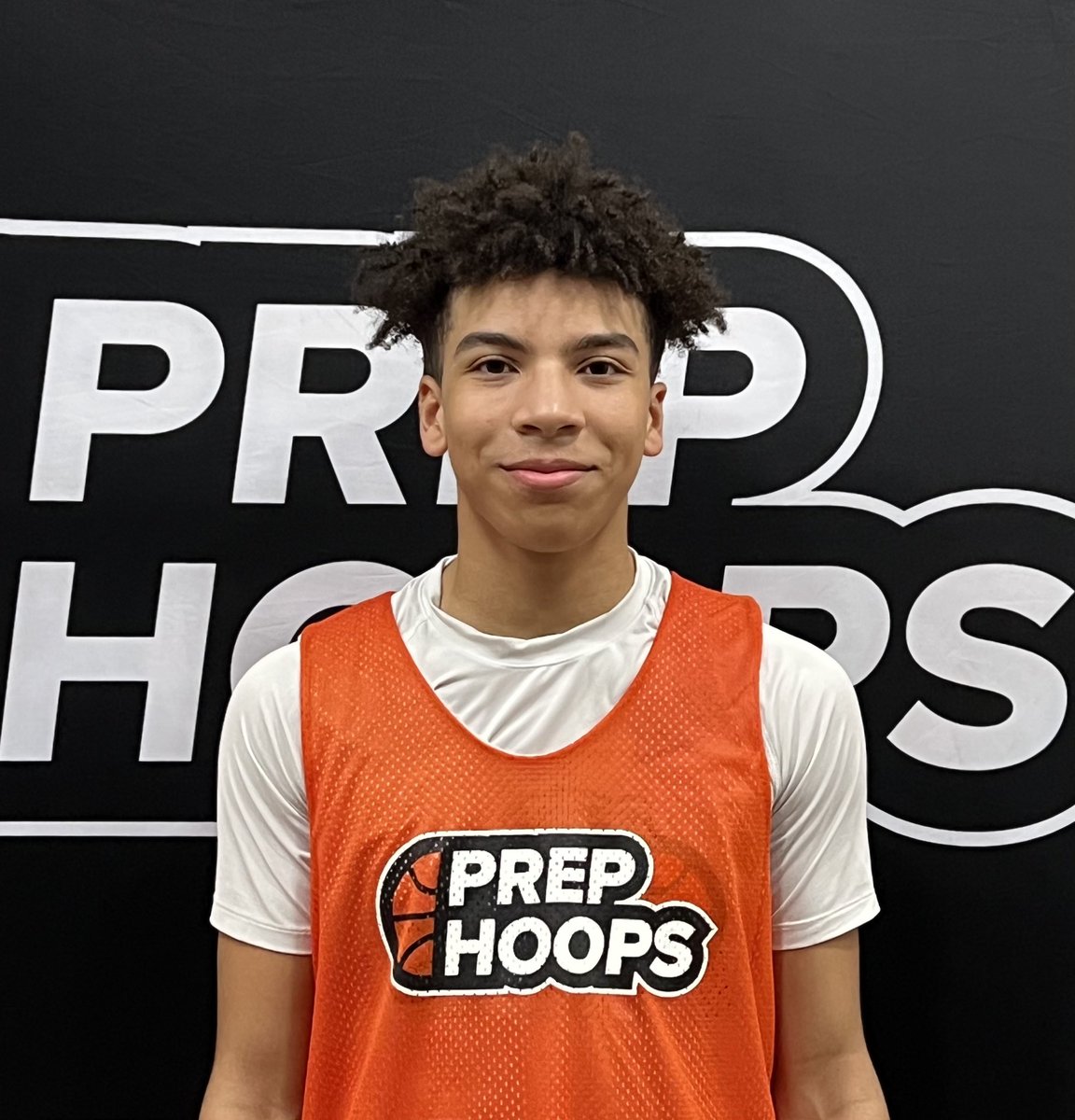 Had Great time at the the <a href="/PrepHoopsMI/">Prep Hoops Michigan</a> top 250 camp, thank you to all coaches and staff at the event 
<a href="/CoachJBully/">Jake Bullock</a> <a href="/HankampScott/">Scott Hankamp</a>