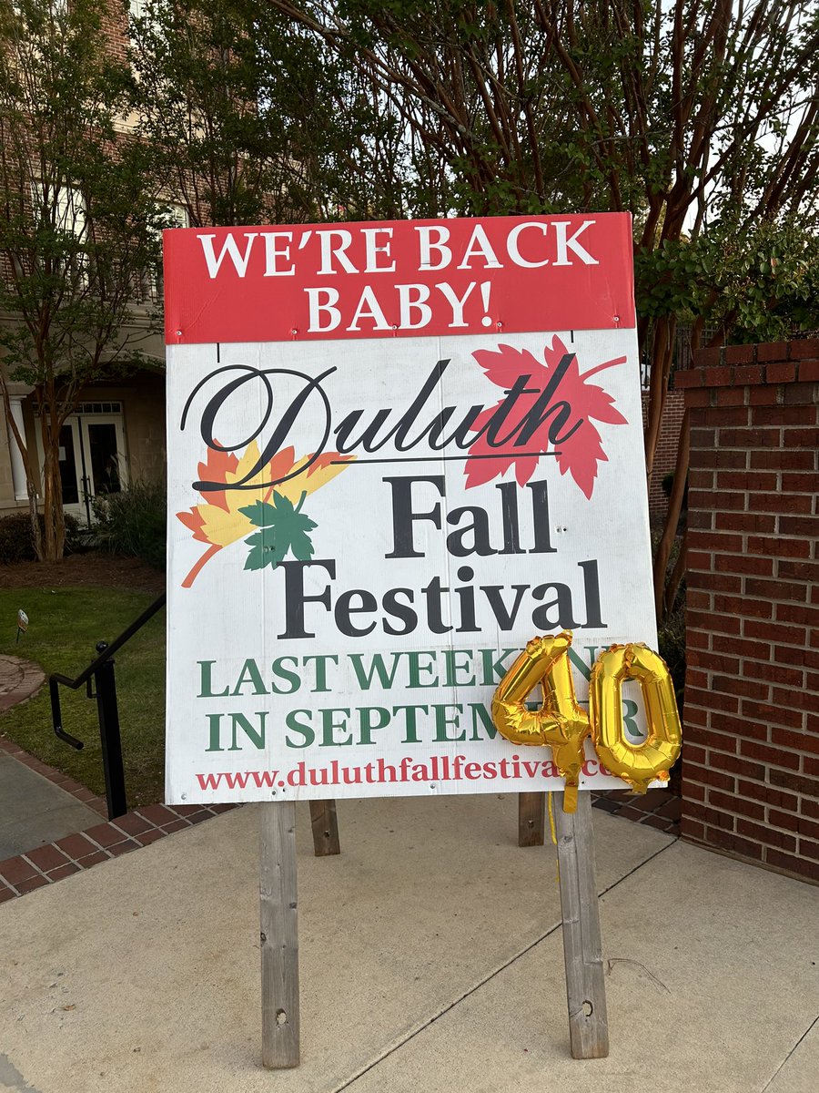 Excited to kick off the Duluth Fall Festival tonight for the 40th Anniversary! There were 40 of us representing all the years from ‘83-‘23 ending with the reveal of this year’s t-shirt color!! The Festival is always the last weekend of Sept. 👀 you next weekend! #HappyFallYall 🍁