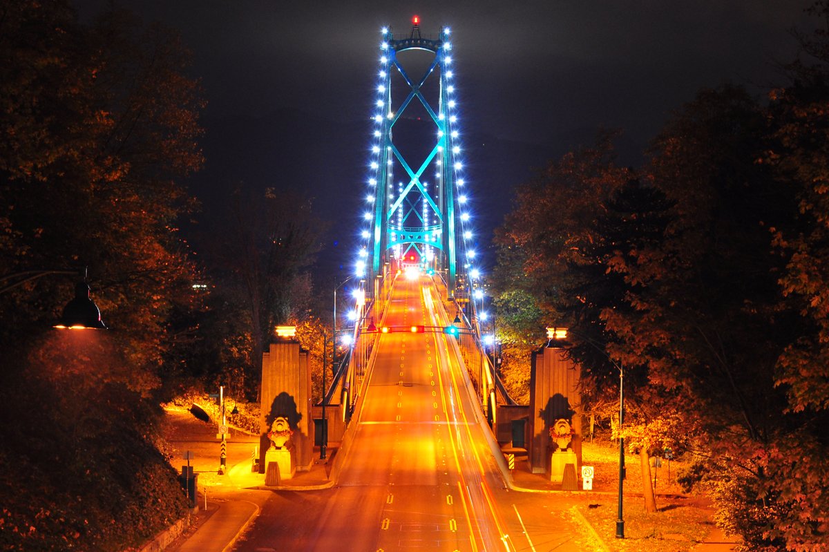 WestVanDistrict's tweet image. Heads up, #WestVan! Expect single-lane, alternating traffic on the #LionsGateBridge tonight and tomorrow from 10 p.m. to early morning due to asphalt resurfacing work. Delays are expected; consider the #Ironworkers as an alternate route.

Learn more at westvancouver.ca/traffic