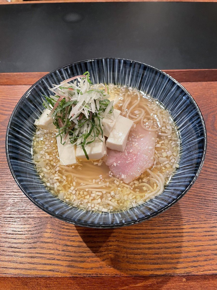 Omiruk5's tweet photo. おはようございます

9月24日(日)のカレー
「茄子のポークカレー」

限定「豆腐と薬味」
うちの限定が好きな方には
刺さると思いますよ

限定「パクゴマつけ麺」
もうすぐ終売です〜

朝晩は肌寒いくらい
待望の秋到来✨

各地でイベント真っ盛りですね〜

11:30〜16:00 https://t.co/M6OXC1cKer