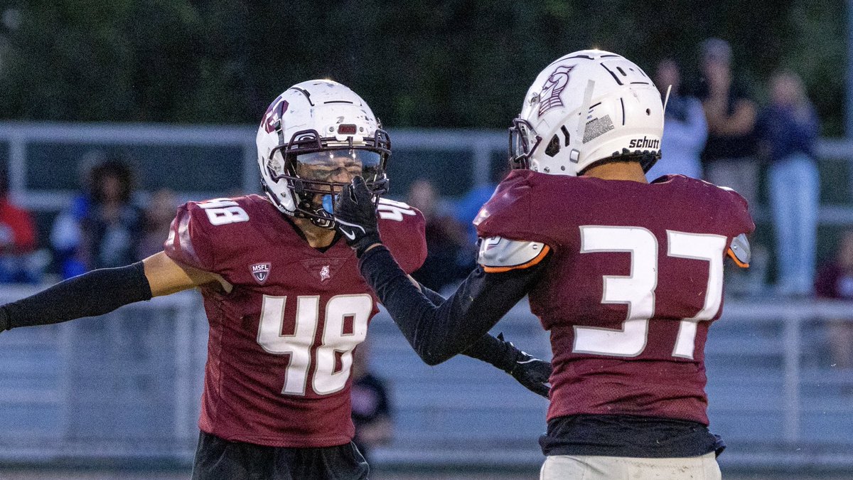 BUKnightsFB's tweet image. Victory under the lights! 

#SwordsUpBU