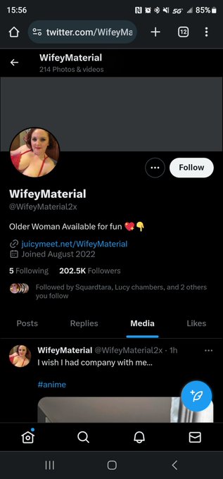 This isn't my page this Fucker  stole my pic!  All my loves go report his stupid ass.  Much love  cutie