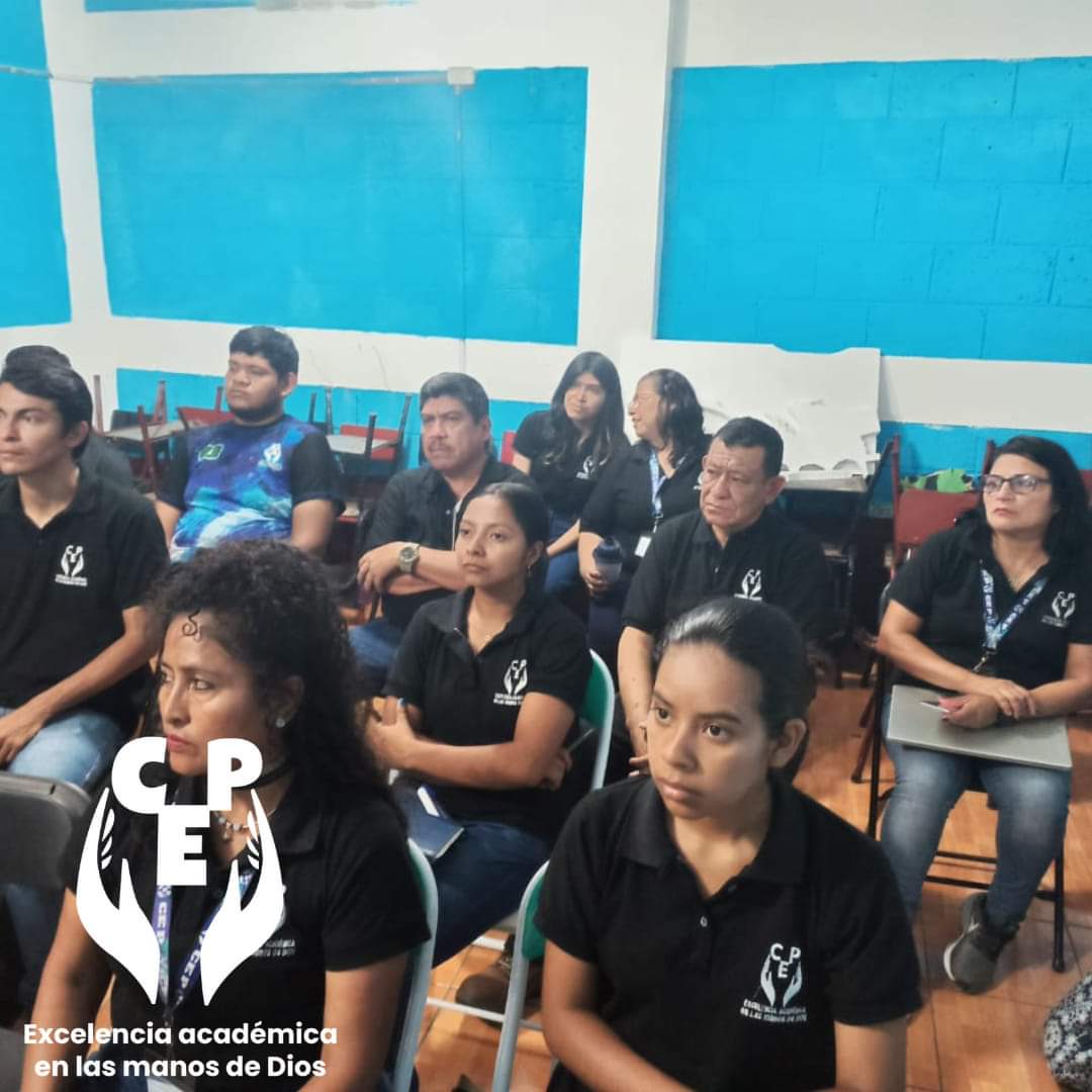 Somos_CEP's tweet photo. Capacitación impartida por la Lcda. Bebelyn Godoy a personal docente de LPS, para realizar adecuación curricular y descubrimiento, ante la presencia estudiantil de alumnos talentosos, genios y superdotados.
#somoschicosdelliceo #ORGULLOCEP #SOMOSCEP https://t.co/GAFadQ50FA