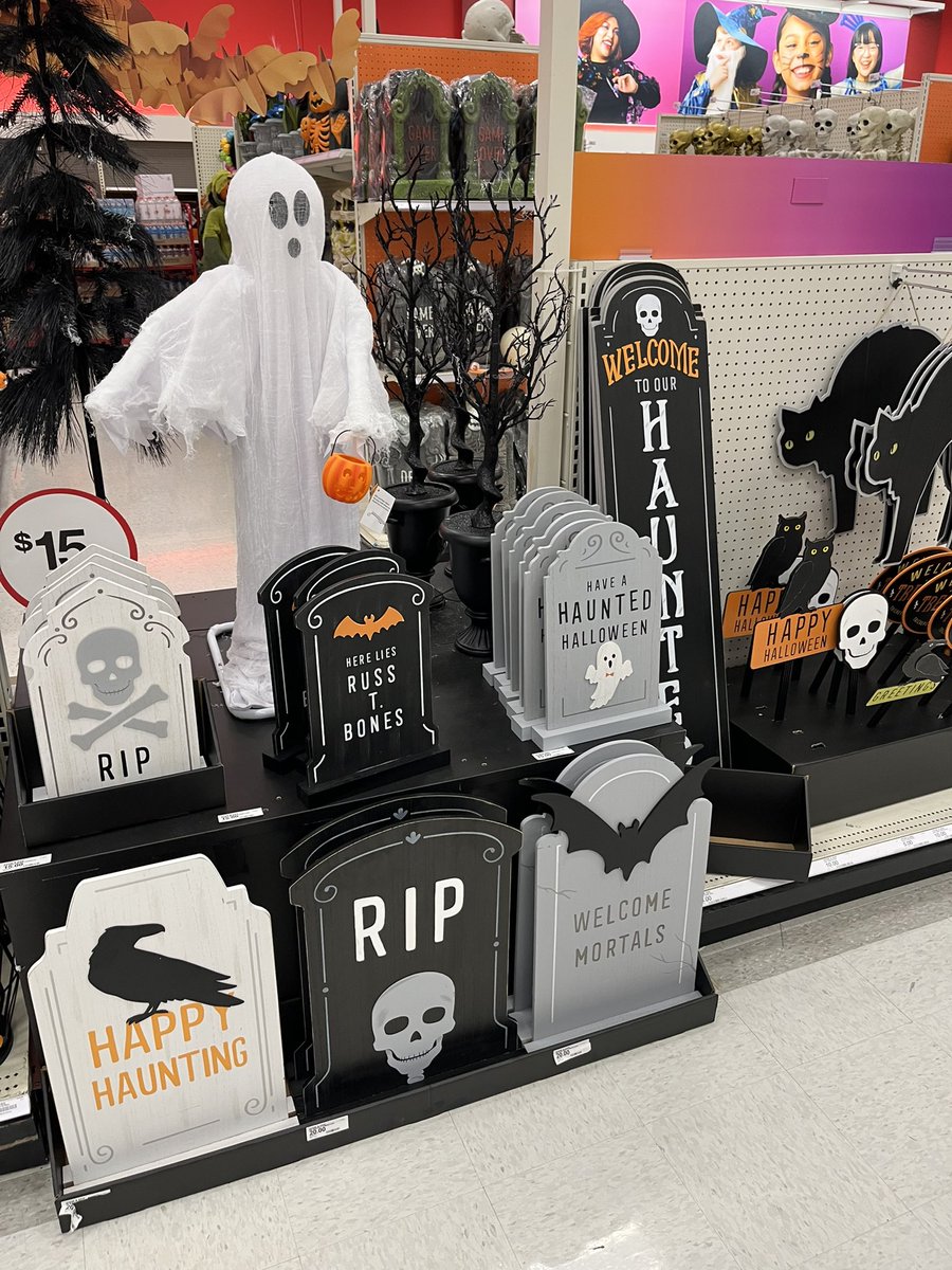 LefebvreJackson's tweet image. I’d like to know the margins on this junk #Targetrun