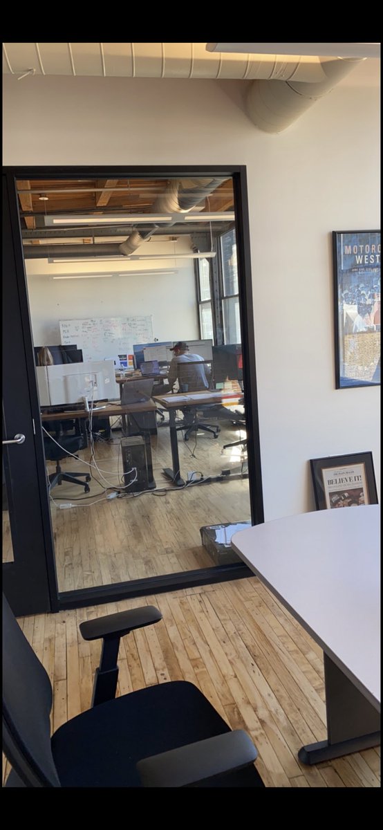 SamRattner's tweet image. I sold my online gambling company for $40M in 2021. I was 23 when I signed the deal. That’s a fun story I’ll tell soon. I made millions but got bored quick. Started another company. 

A lot of my friends and business colleagues say I should be more active on X. I’ve been quietly…