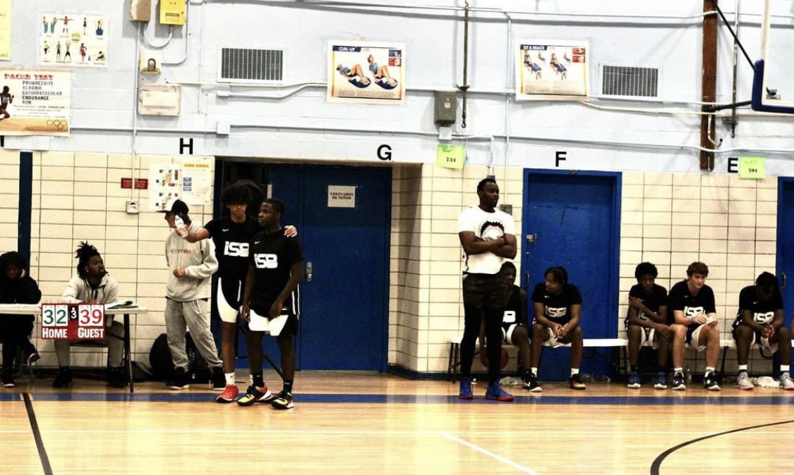 2-0 to start the IS8 NY tournament off <a href="/Is8Nike/">Is8 Nike Basketball</a> <a href="/coachkpeace/">Brian Kriftcher</a>