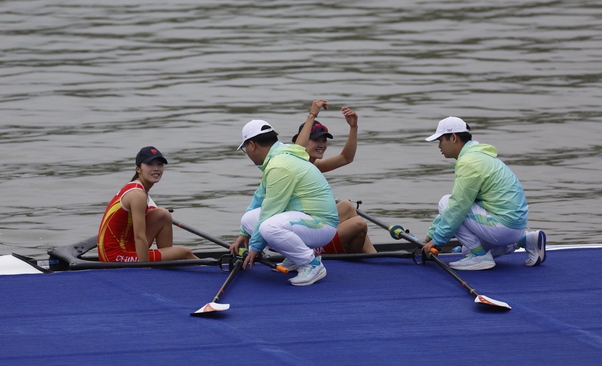 thisisGBA's tweet photo. #China won the first gold medal of #Hangzhou #AsianGames in the women's lightweight double sculls at Fuyang Water Sports Centre on Sunday.

The Chinese pair of ZOU Jiaqi and QIU Xiuping finished well clear of Uzbekistan in second, while Indonesia claimed the bronze medal. https://t.co/w36ZBSkuMl