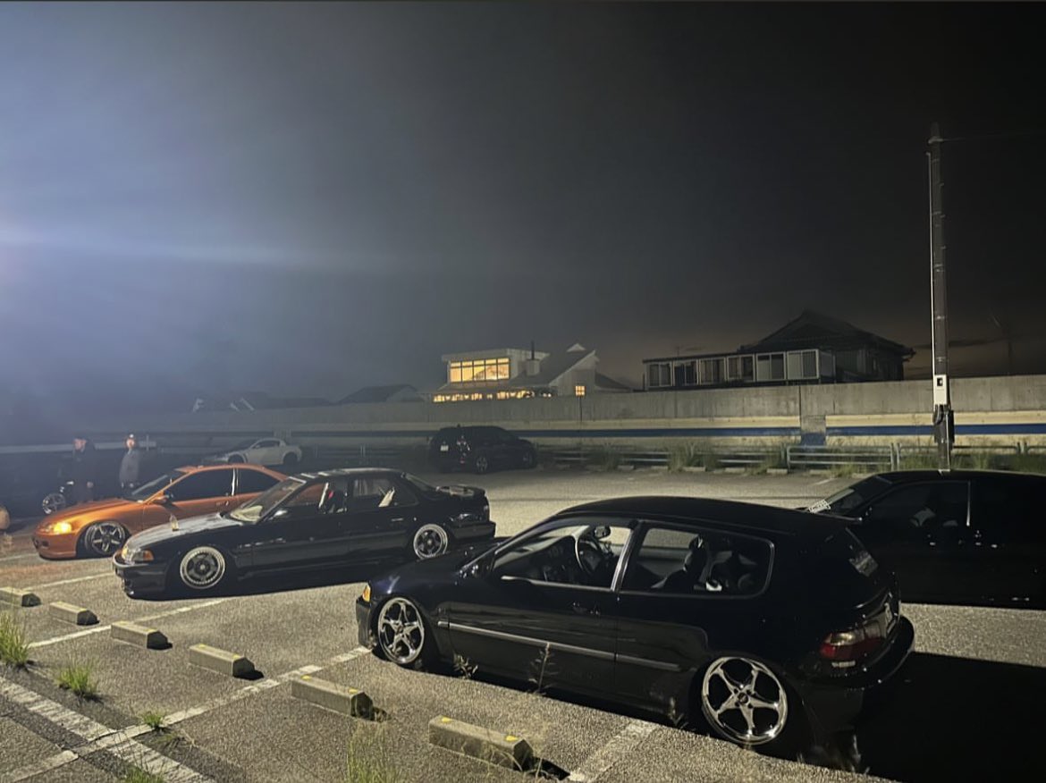 y1l_media's tweet photo. よく走ったWEEKEND BASH🏃♂️
気候も良くて楽しすぎた。
走ってたらすれ違うサイドマーカーのついた車。
良い時間でした。
街中を走る車が大好きです。
三重はホンマにええ所。
#weekendbash https://t.co/3bE2PNgfSj