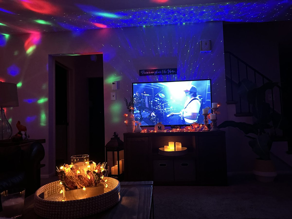 MegsStealie's tweet image. The best birthday 🪩

@nugsnet @disco_biscuits #thisis40