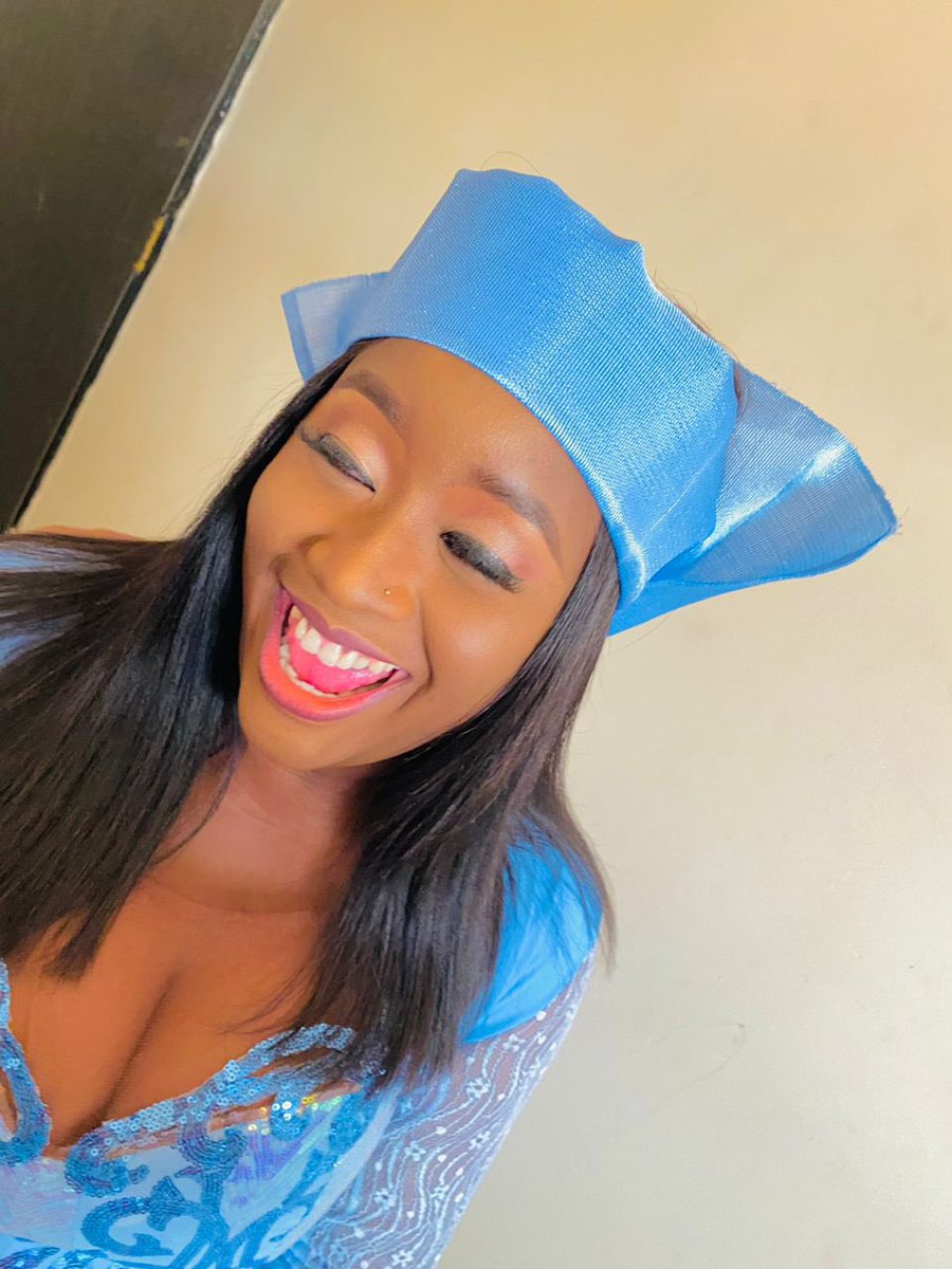 zechariahmilcah's tweet image. See who got some flowers 💐 today.
Happy birthday 🎁🎂🎊🎈 to me💡

Wish me a birthday blessing guys 😃
#September24 #Libra #birthdaygirl