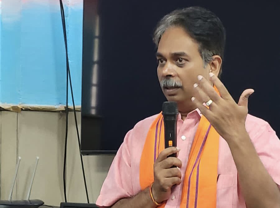 SvRohini's tweet photo. #Volunteer M TYRA (Manoj Kr) Author, Magical Book on *Quicker Maths* provided counselling session on "Journey to Quicker Maths" for Teachers 
@SvRohini  #northwestb 
HoS @awadhesh289
VP @bharti_kalra
V.I  @devikadrall
CRCCAarti 
DURCC Pardeep Kumar
@drmanishadiet
@BaliRam14150546 https://t.co/L4rFg7a50g