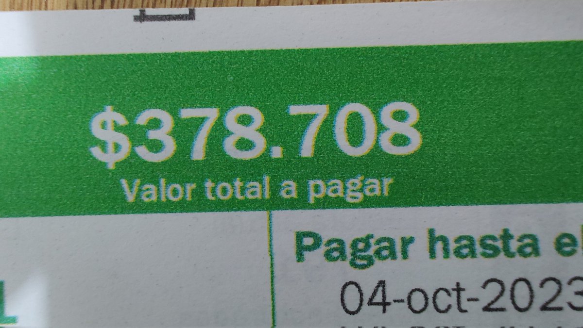 Que alguien me explique cómo es posible que en 10 meses mi factura de servicios haya pasado de 170 mil a 378 mil. El apartamento permanece solo de 4 AM a 8 pm... <a href="/EPMestamosahi/">EPM estamos ahí</a> nos están es tumbando les cuento pues... 🤯