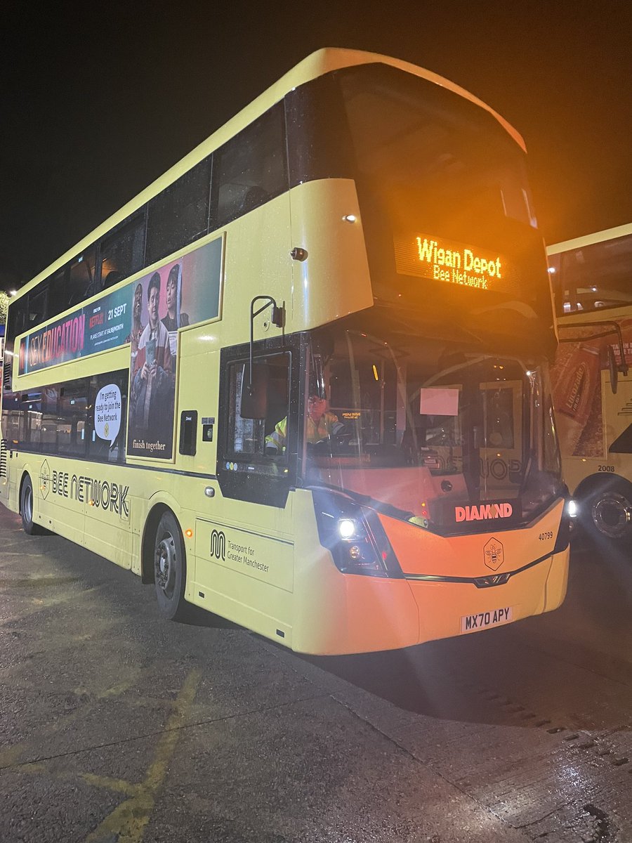 Was a Diamond bus yesterday, now ready to be transformed into a <a href="/gnwbus/">Go North West</a> Bee Network bus today. Go North West Engineers, <a href="/McKennaBrothers/">McKenna Brothers</a>, <a href="/Ticketer_UK/">Ticketer</a> and others all in full flow. Flat out and racing against the clock.