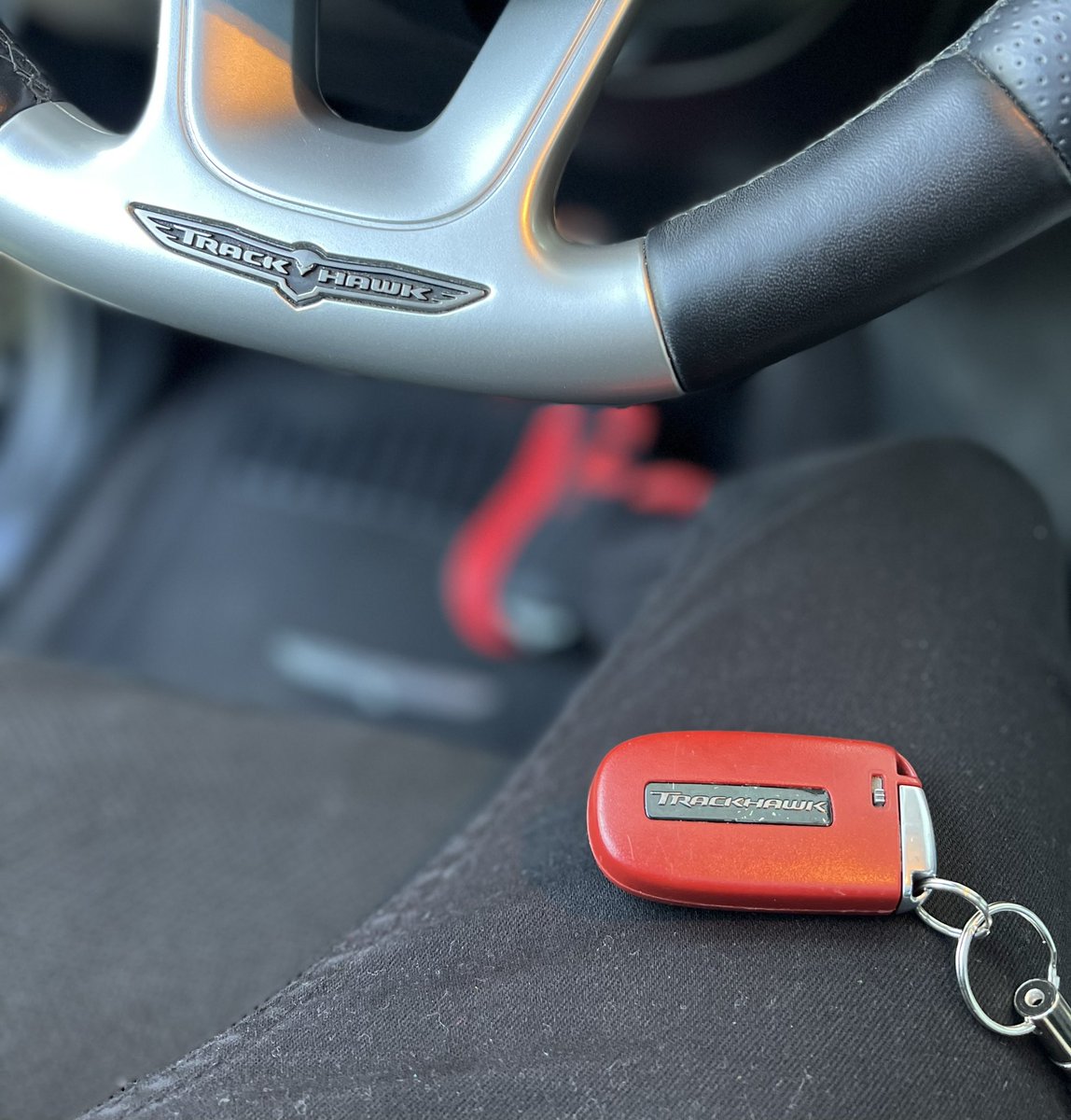 srt_hall's tweet image. This a Track Hawk  , this ain’t just no Cherokee 🦅🔥‼️

SRT Grand Cherokee Jeep TrackHawk 🦅

#newestaddition #grandcherokee #trackhawk