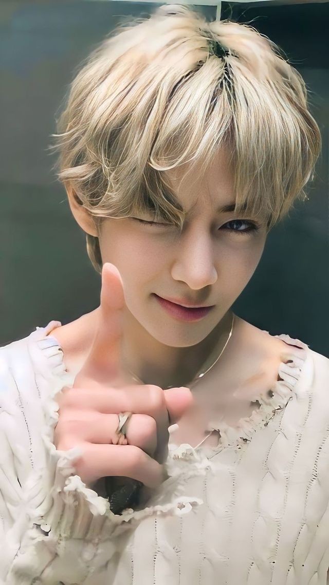 ㅤ
[𝗢𝗙𝗙𝗜𝗖𝗜𝗔𝗟 𝗔𝗡𝗡𝗢𝗨𝗡𝗖𝗘𝗠𝗘𝗡𝗧]

Our captain, #ANDARIAN as song writer 𝗕𝗿𝗮𝗻𝗱 𝗡𝗲𝘄 𝗗𝗮𝘆 for WEEK&amp; MUSIC LABEL PROJECT VOL.1. The song is sung by talented singers ADOR:US Sera, ITSHE Avia, LA SSERAPHIM Nana, and ARTH. 💜👑🤟🏻
ㅤㅤ