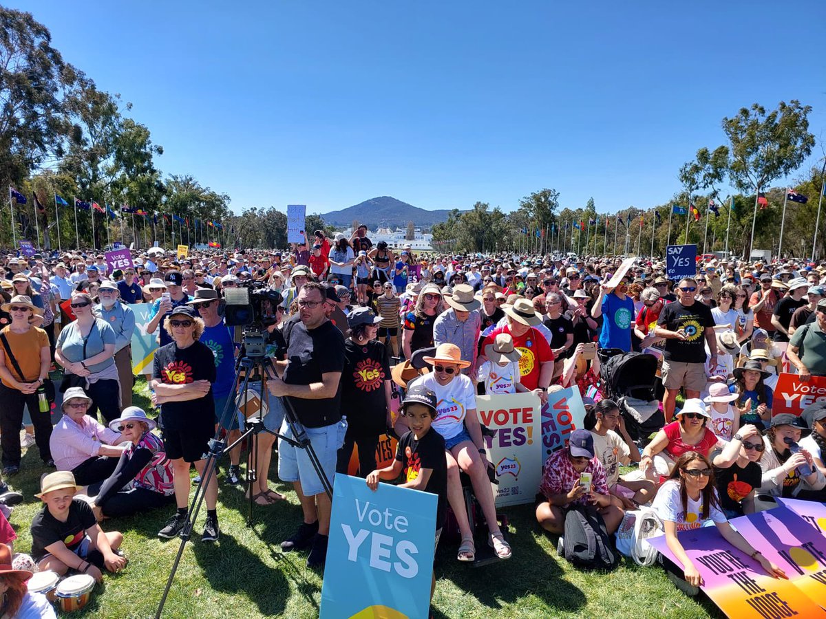 A tale of two rallies. No V Yes #auspol #VoteYes