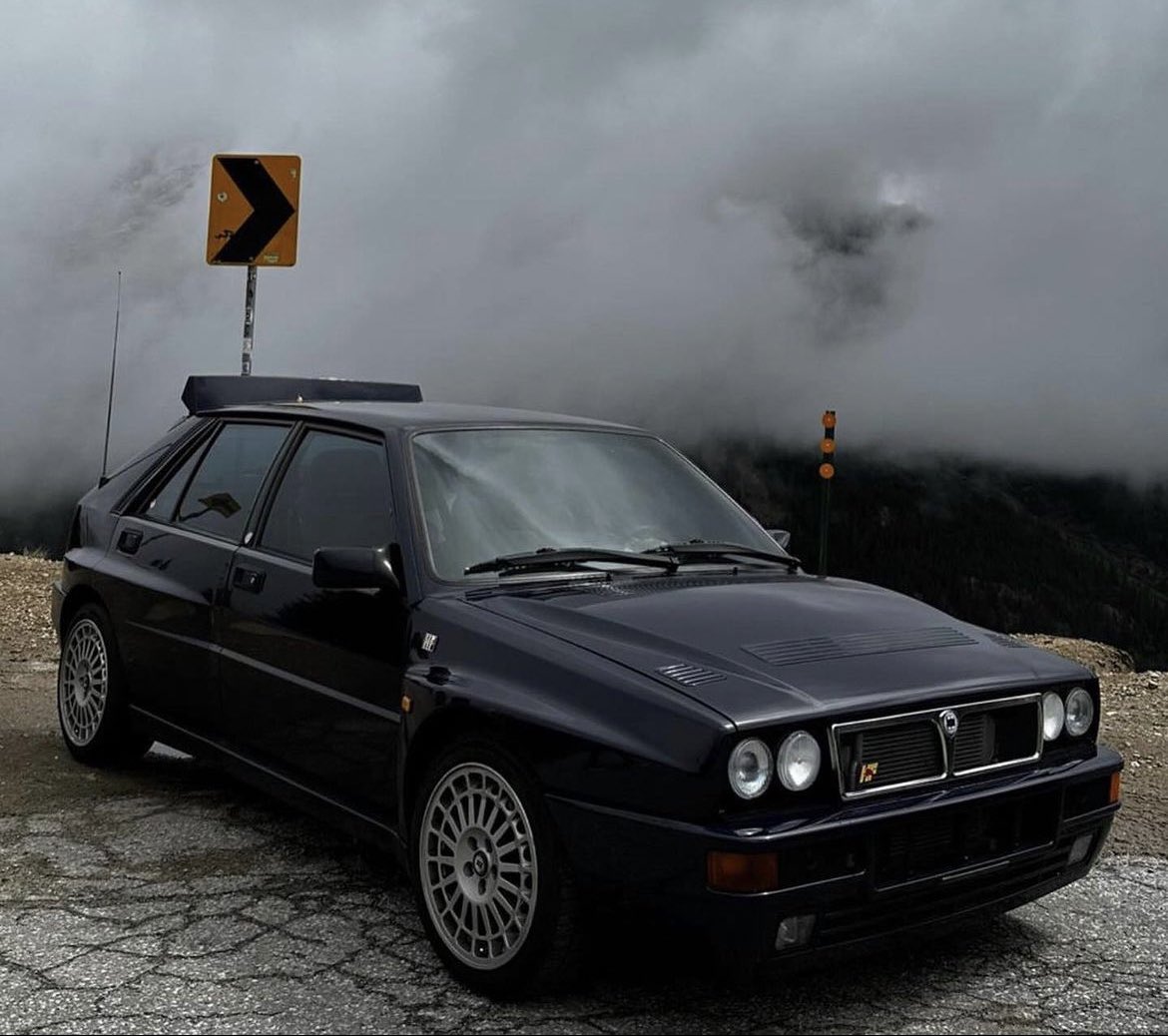 tittyrespecter's tweet photo. Describe your aesthetic using only a car https://t.co/lBiOJZ0mfy