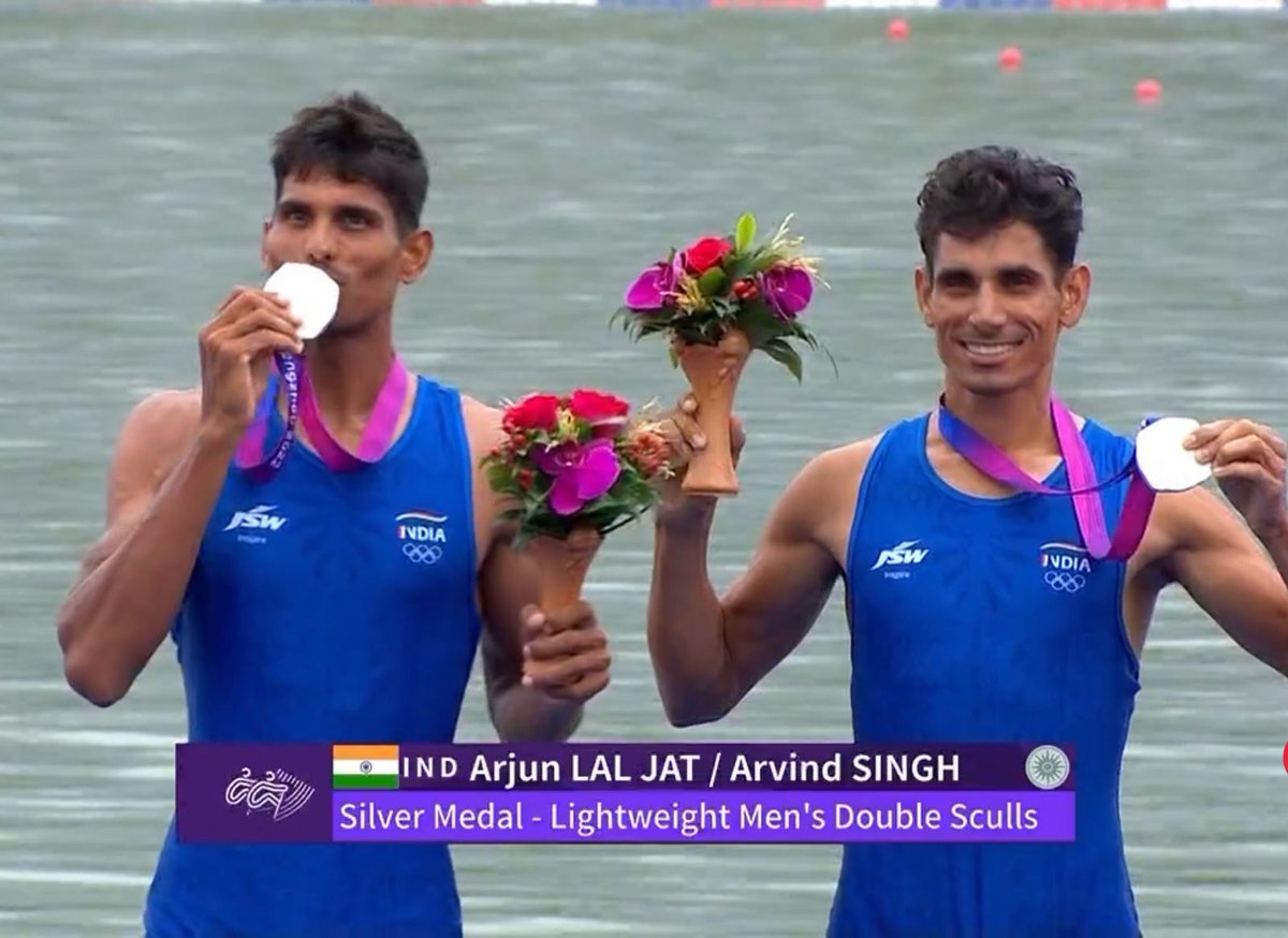 Congratulations to our rovers, Arjun Lal and Arvind Singh, for winning the Silver Medal in Men's Lightweight Double Sculls at the #AsianGames. India is proud of our athletes, who display unwavering determination and leave no stone unturned in ensuring our Tricolour soars high. I