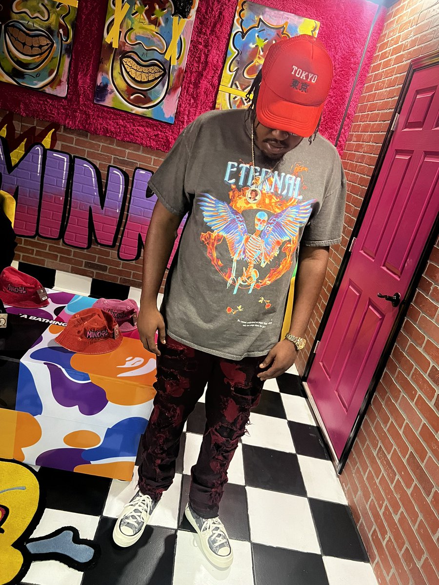 solopolo23's tweet photo. Suitcase full of problems…let’s unpack that 🫠🫶🏾🧘🏾‍♂️💯 #randomn #latenights #chef #vibes #life #laugh #like4like https://t.co/bq2AIDUYdp
