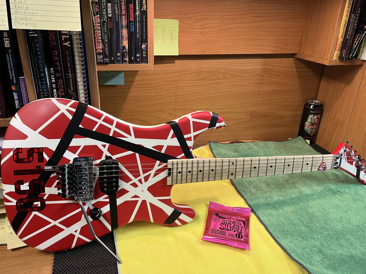 moto317's tweet photo. Freshening up w strings &amp; love’ 🪛📐🎸
#evhgear #5150 #ernieballstrings #vanhalen #superstrat #floydrose https://t.co/8Z1UUtAqY4
