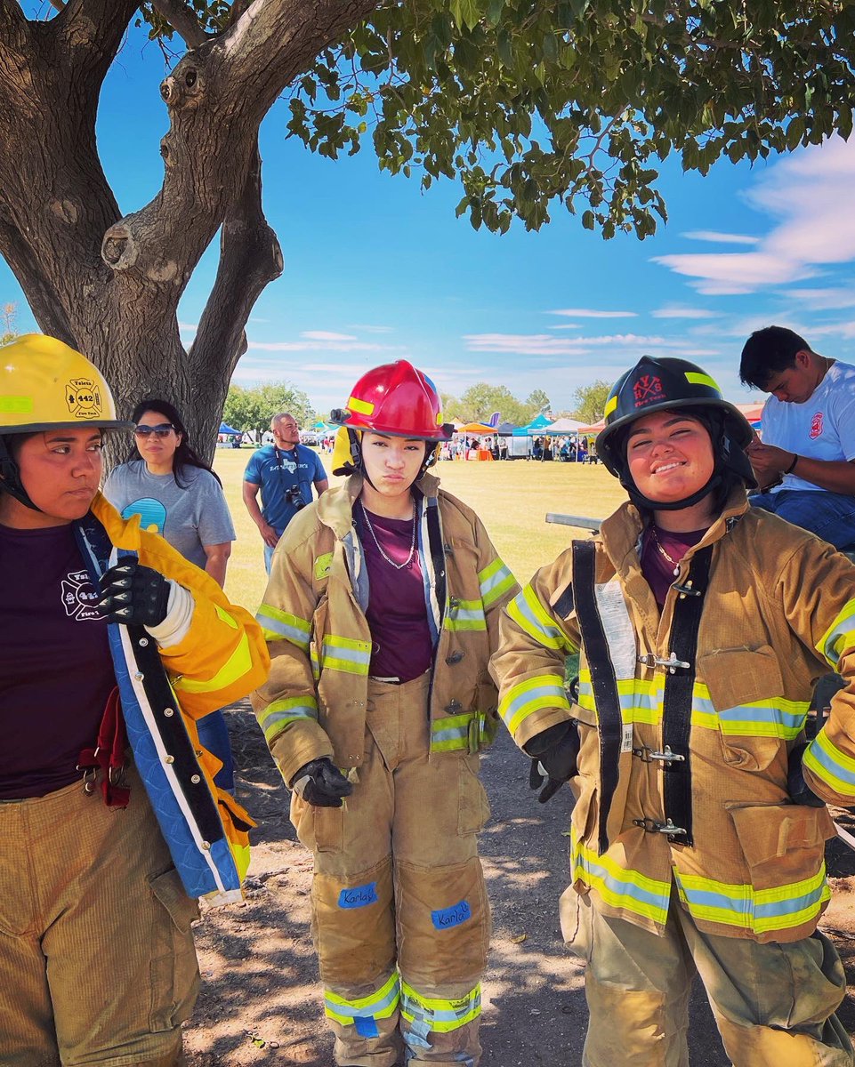 YsletaFire's tweet image. #FireTechRules 💪🏼 these kids are amazing.  Lots of 1st timers, Seniors it was awesome to see them do their thing.  Because Once an Indian…..Always. 🧑‍🚒🚨👨‍🚒