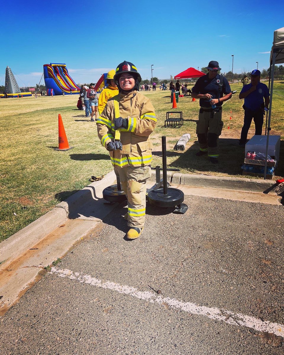 YsletaFire's tweet image. #FireTechRules 💪🏼 these kids are amazing.  Lots of 1st timers, Seniors it was awesome to see them do their thing.  Because Once an Indian…..Always. 🧑‍🚒🚨👨‍🚒