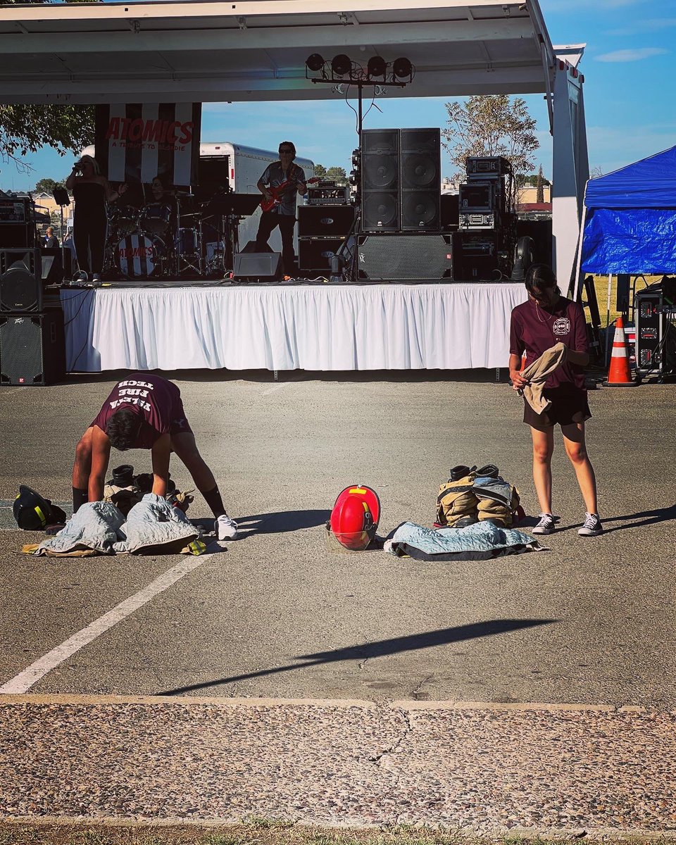 YsletaFire's tweet image. #FireTechRules 💪🏼 these kids are amazing.  Lots of 1st timers, Seniors it was awesome to see them do their thing.  Because Once an Indian…..Always. 🧑‍🚒🚨👨‍🚒