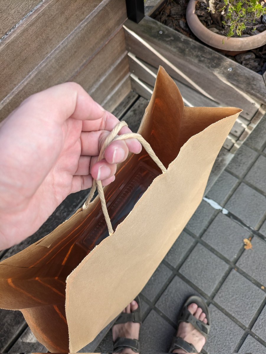 Ball_Holic0128's tweet photo. 昨日の #ナゴレプ は中々お会い出来てなかったフォロワーさんにも会えて楽しい時間でした✨
飯も美味しかった🤤
次回は10月1日の #BLEACHOUT に #bondroom さんのお手伝いで参戦予定です🎵来られる方は是非覗きに来て下さい😊
#ナゴレプ
#爬虫類好きと繋がりたい
#ボールパイソン https://t.co/3upd3TtfdQ