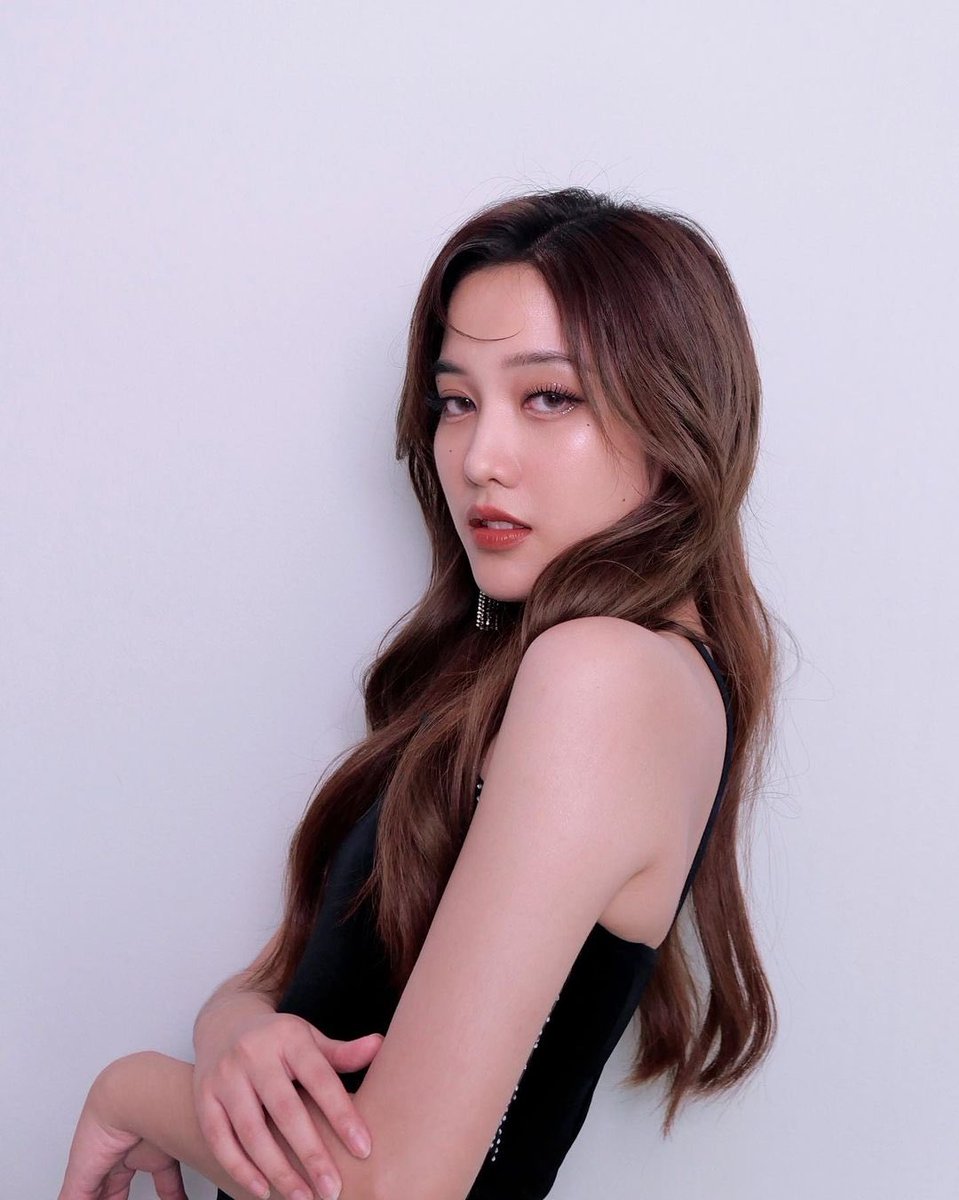 minaphile0324's tweet photo. งานเร่งงานด่วนสุดๆ 🌷
[#srchafreen]

เกิร์ลฟรีนคนไหนตื่นแล้วมันเล่นแท็กวันกระต่ายโลกกันค่ะะ มาบอกรักเจ้ากระต่ายน้อยฟรีนกันน้า 

📅 วันนี้
⏰ 10 AM 🇹🇭 
🔠 HAPPY RABBIT DAY WITH FREEN 
📈 #.FreenOurBunny https://t.co/GJmYSmjOha