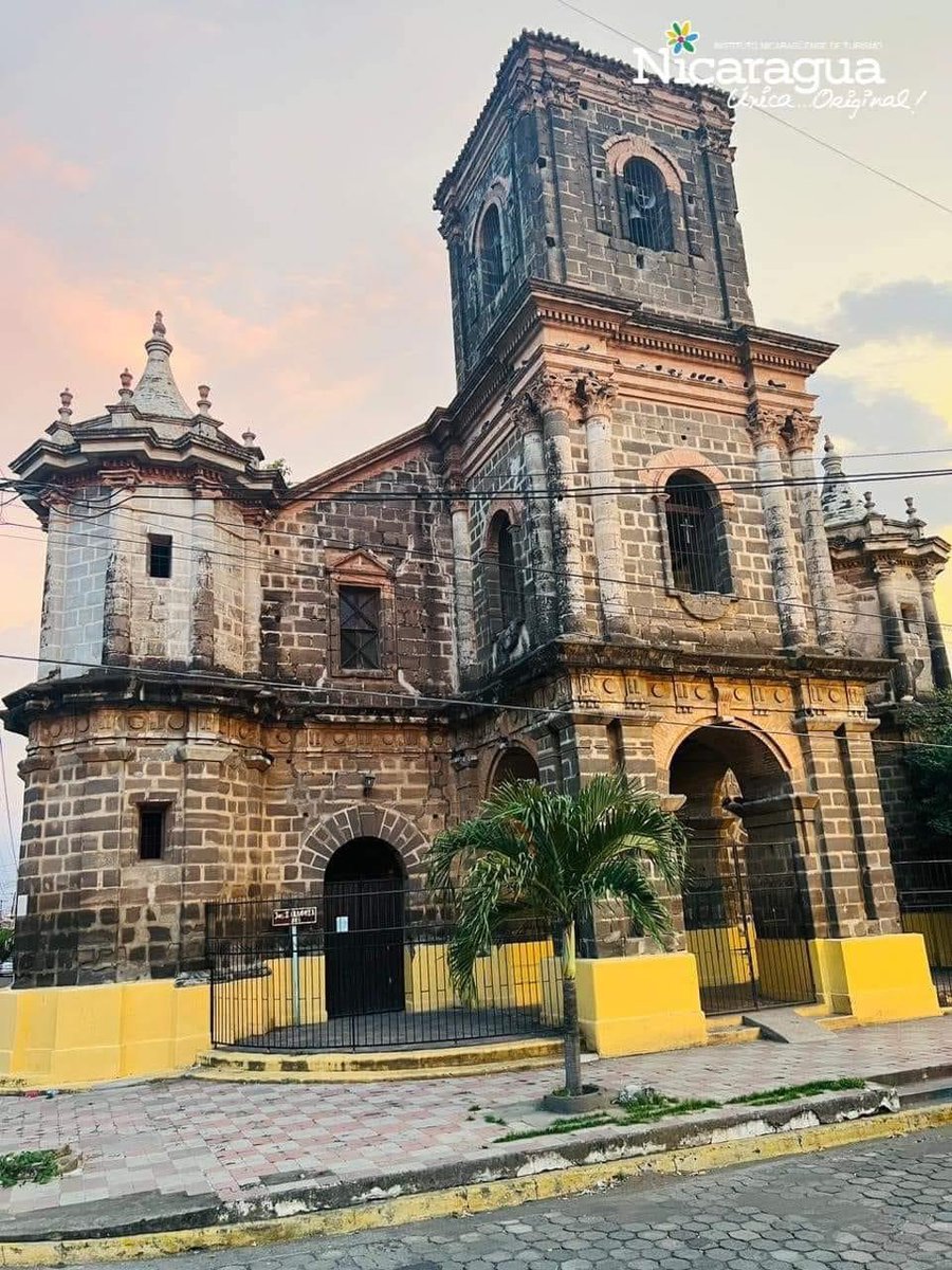 RDcomunicadores's tweet photo. 🔰Si queres enamorarte 😍💕de los paisajes, te invitamos a que visites #Zaragoza en #Leon y disfrutes de los calidos atardeceres. 

#NicaraguaÚnicaOriginal 🌆 https://t.co/WlkIFTA8RE