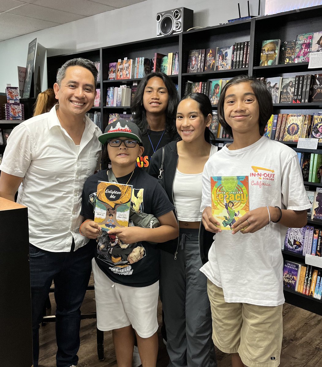 RebeccaPenh's tweet photo. The Littles and I got to hear a book discussion with @bottomshelfbks and @littlefishCBS. Enlighten Me was released this week. Grab yourself a copy. Great read. #GraphicNovel #AAPIauthor #RepresentationMatters https://t.co/DLYUPkpiA7