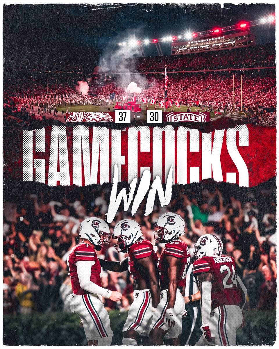 GamecockFB's tweet photo. Saturday night win in Columbia 🤙 https://t.co/RHUwDBIy7G